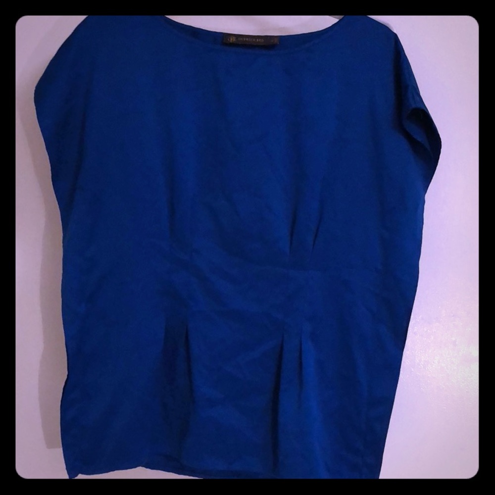 Royal blue top. 100 % polyester